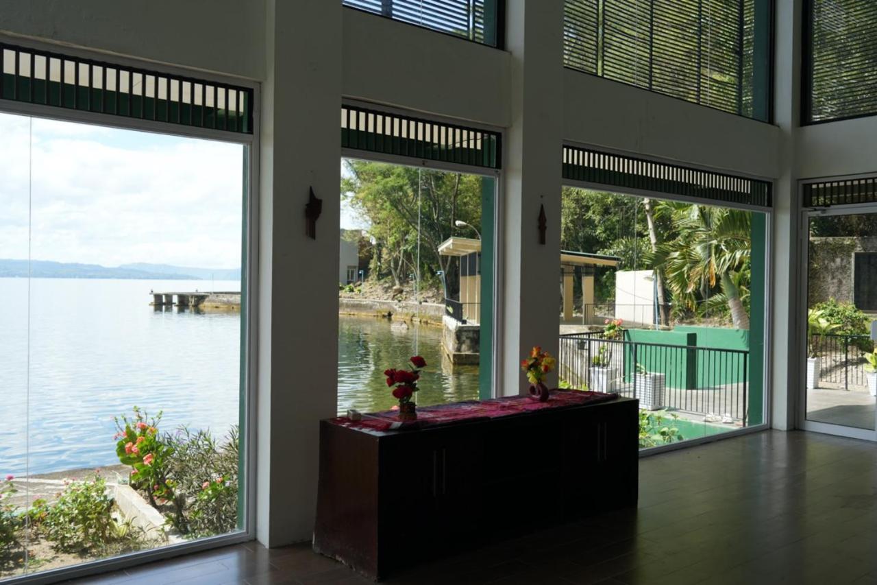 Tiara Bunga Hotel & Villa Balige Eksteriør bilde