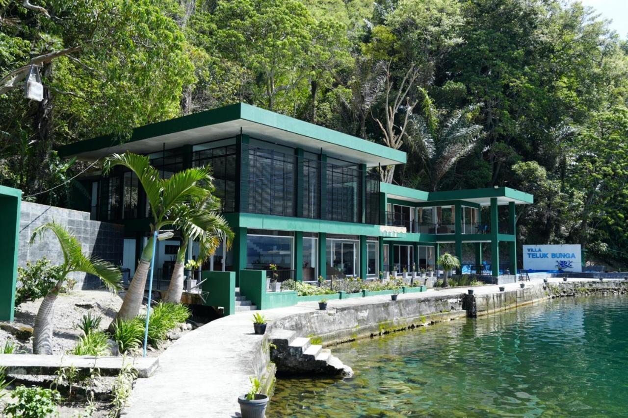 Tiara Bunga Hotel & Villa Balige Eksteriør bilde